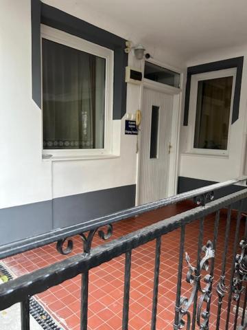 Corvin Panzio Bed & Breakfast Győr Exterior foto