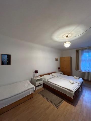 Corvin Panzio Bed & Breakfast Győr Exterior foto